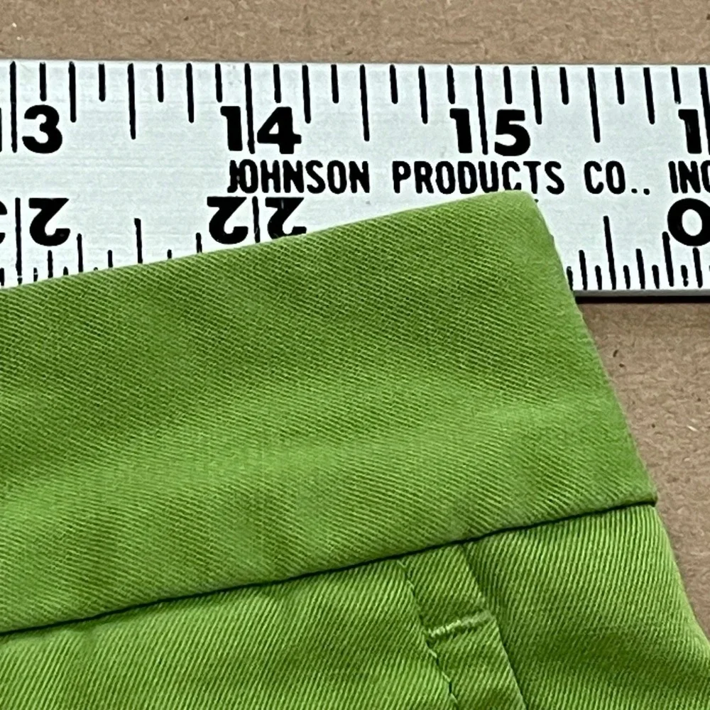 Talbots Women's Petite‎ 4P Green Flat Front Chino Shorts Cotton Blend Stretch